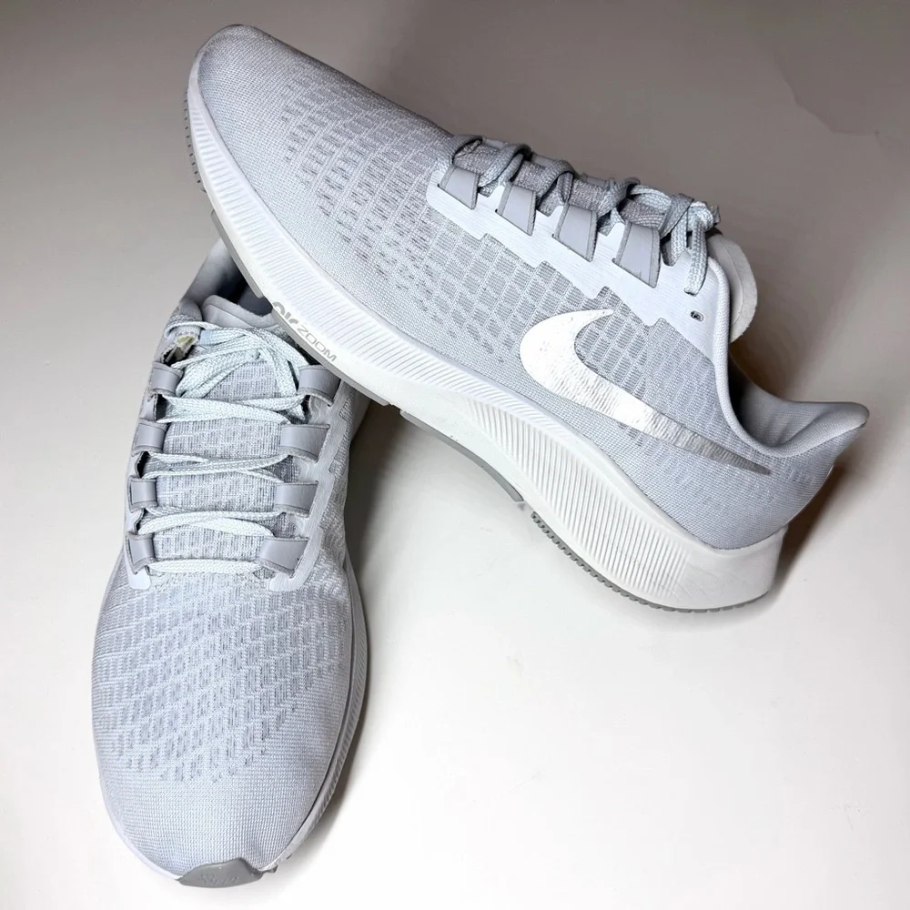 Nike Women’s Air Zoom Pegasus 37 Running Sneakers Gray Size- 11.5